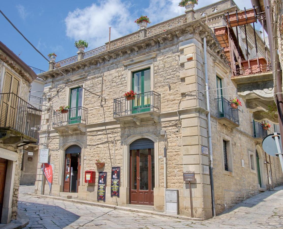 Domus Aurea Bed & Breakfast Montalbano Elicona Luaran gambar