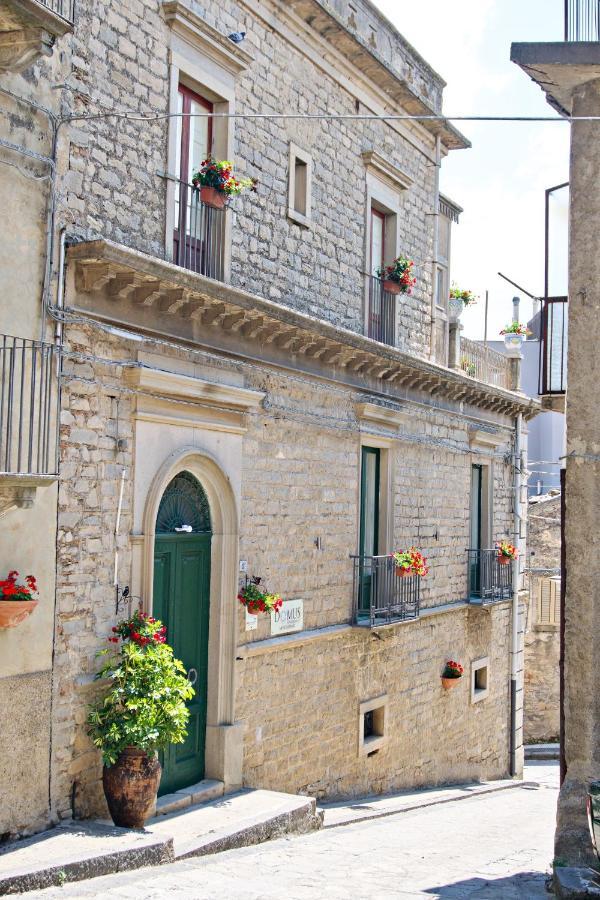 Domus Aurea Bed & Breakfast Montalbano Elicona Luaran gambar