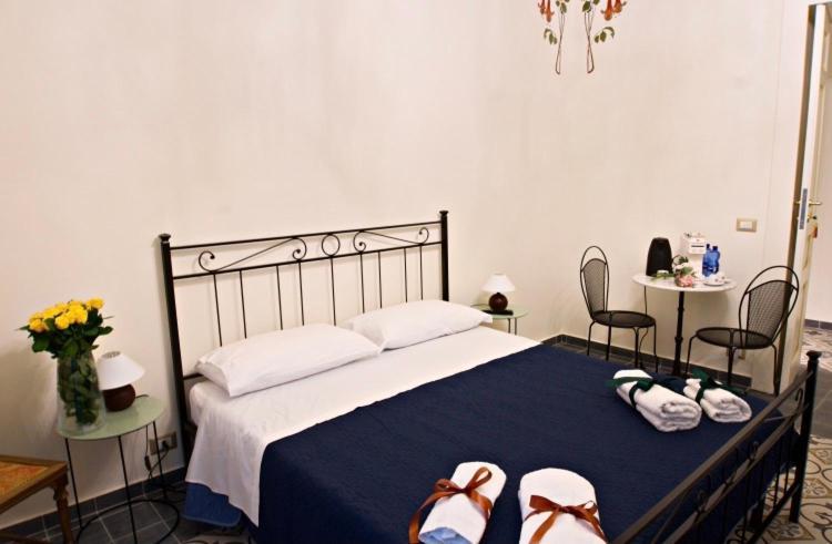 Domus Aurea Bed & Breakfast Montalbano Elicona Luaran gambar